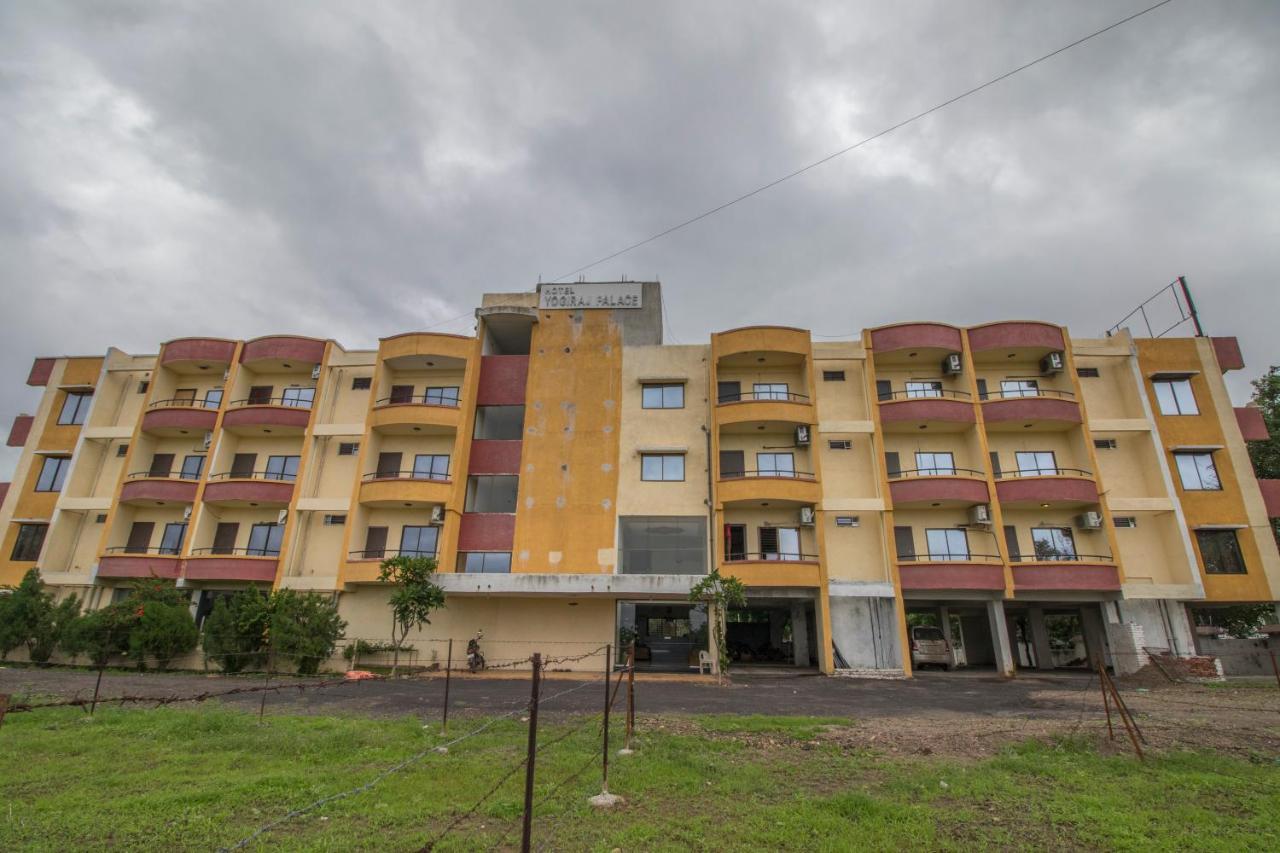 Hotel Yogiraj Palace Shegaon Kültér fotó