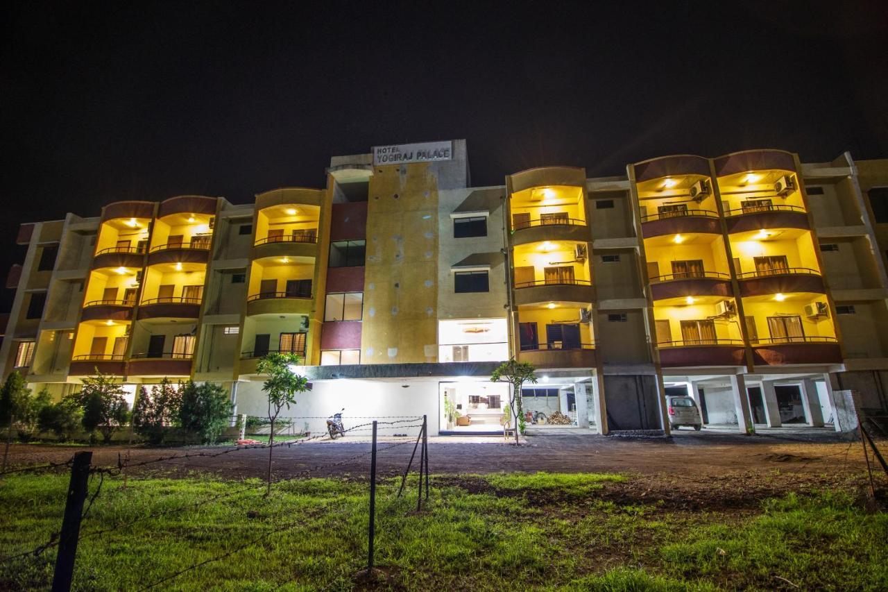 Hotel Yogiraj Palace Shegaon Kültér fotó
